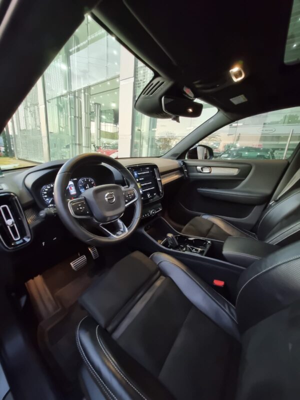 VOLVO XC40 R-DESING T4 2020 - Imagen 16
