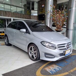 MERCEDES BENZ B 180 2017