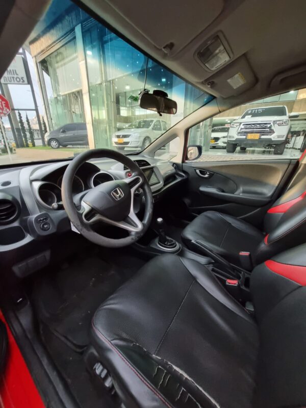 HONDA FIT LX 2010 - Imagen 13