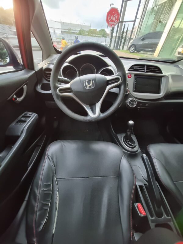 HONDA FIT LX 2010 - Imagen 12