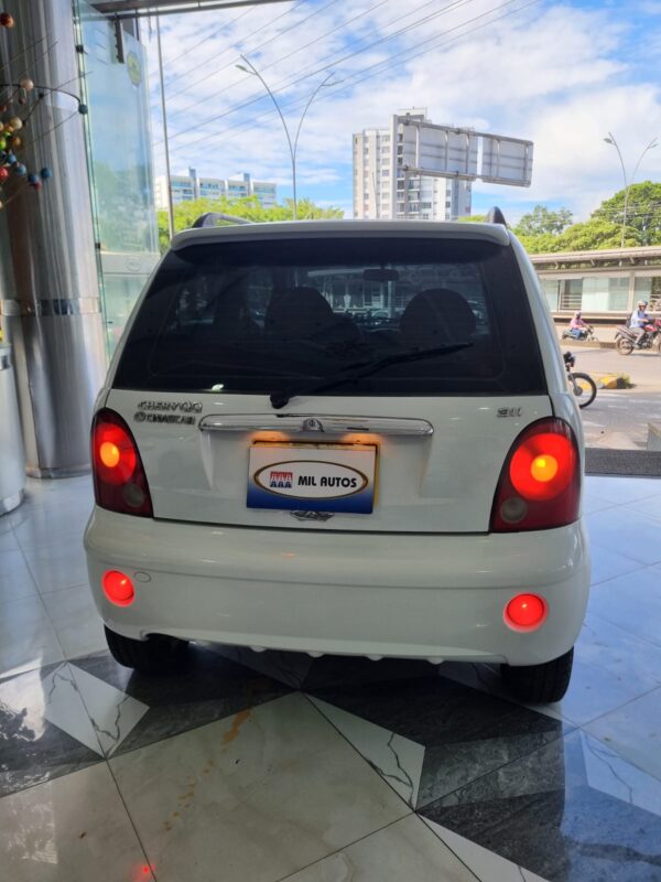 CHERY QQ3 2009 - Imagen 5