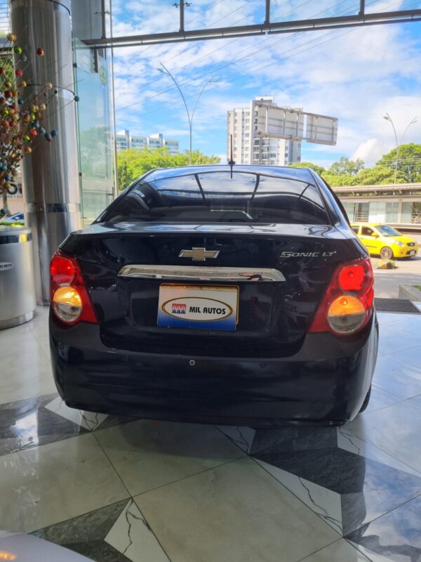 CHEVROLET SONIC LT 2014 - Imagen 5