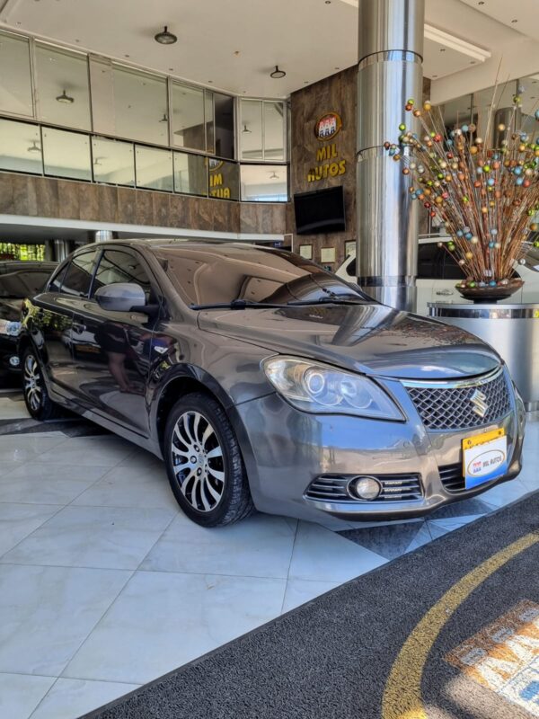 SUZUKI KIZASHI LIMITED 2013 - Imagen 3