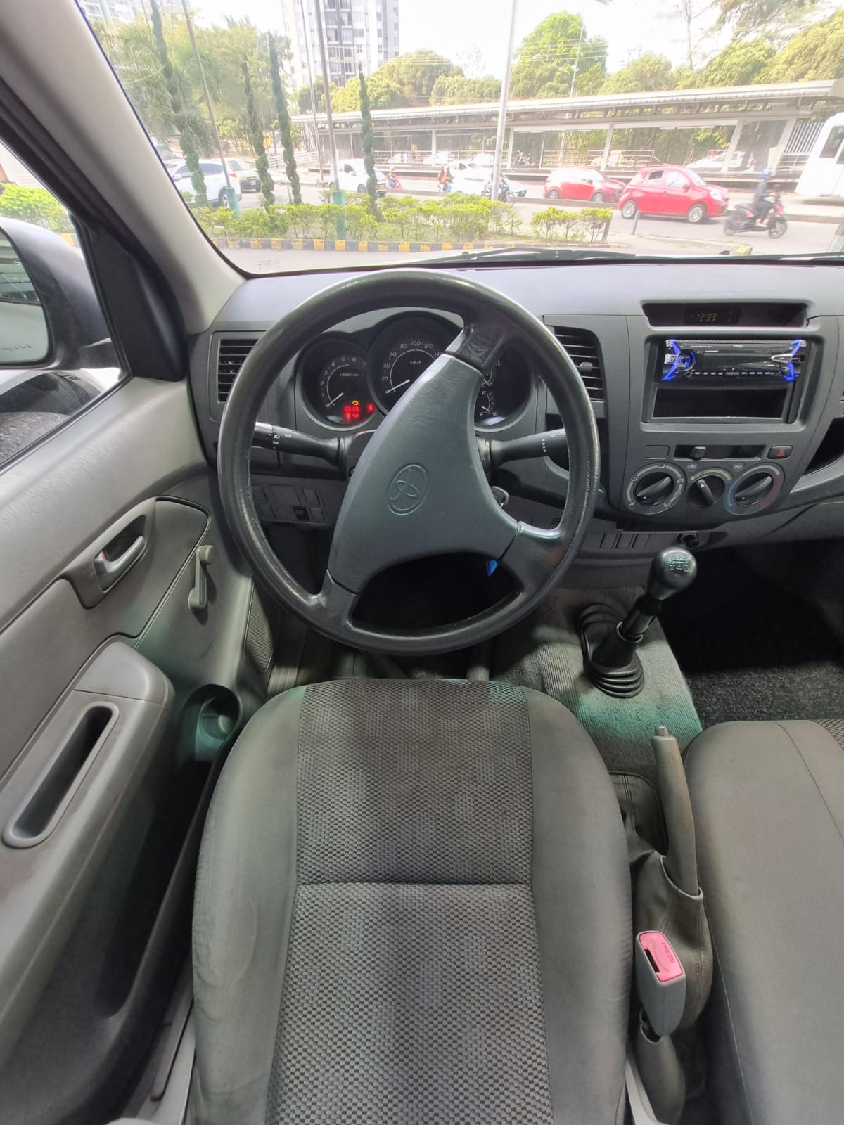 TOYOTA HILUX D/C 2011 - Imagen 10