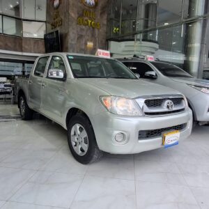 TOYOTA HILUX D/C 2011