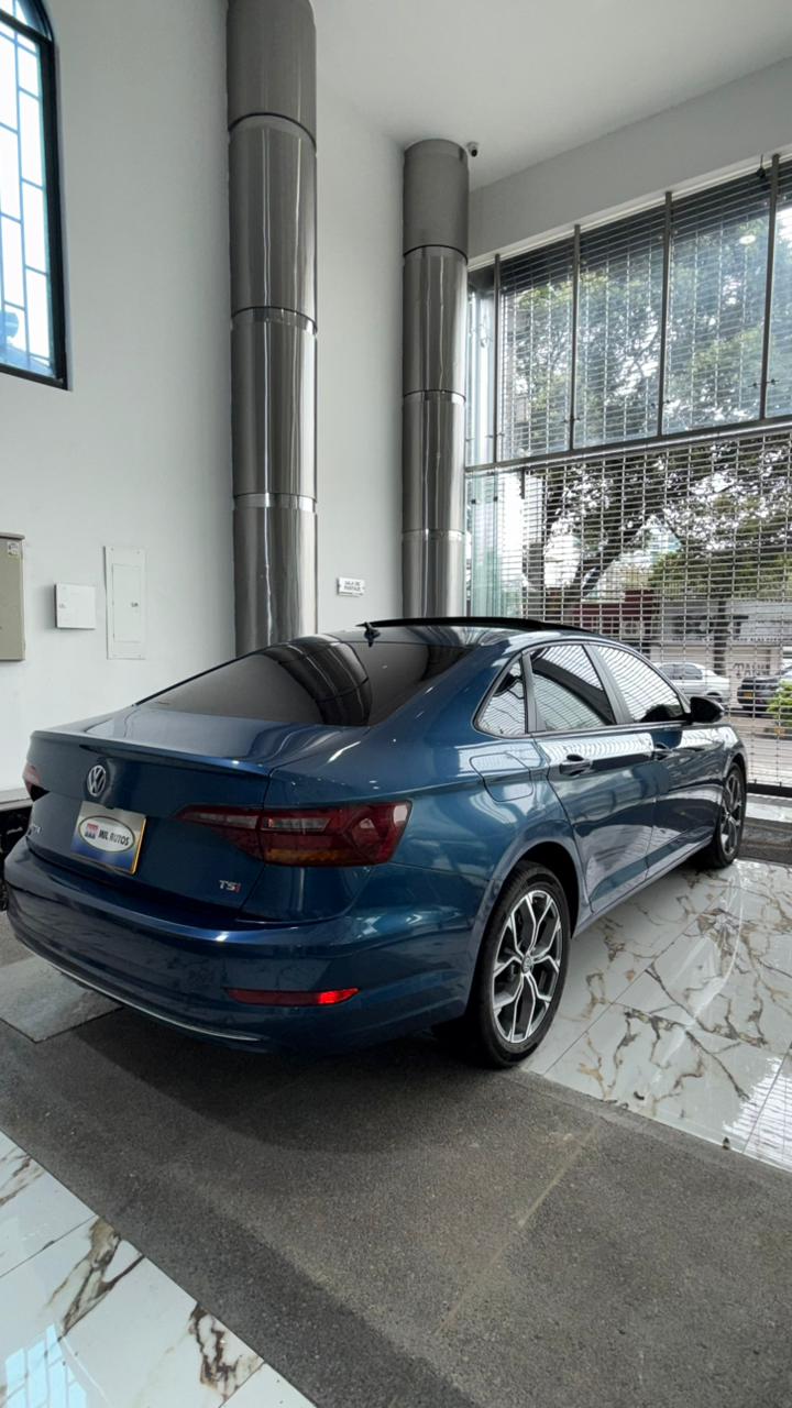 VOLKSWAGEN JETTA HIGHLINE 2019 - Imagen 3